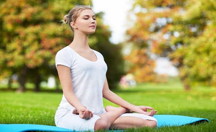Padmasana o postura del loto en yoga