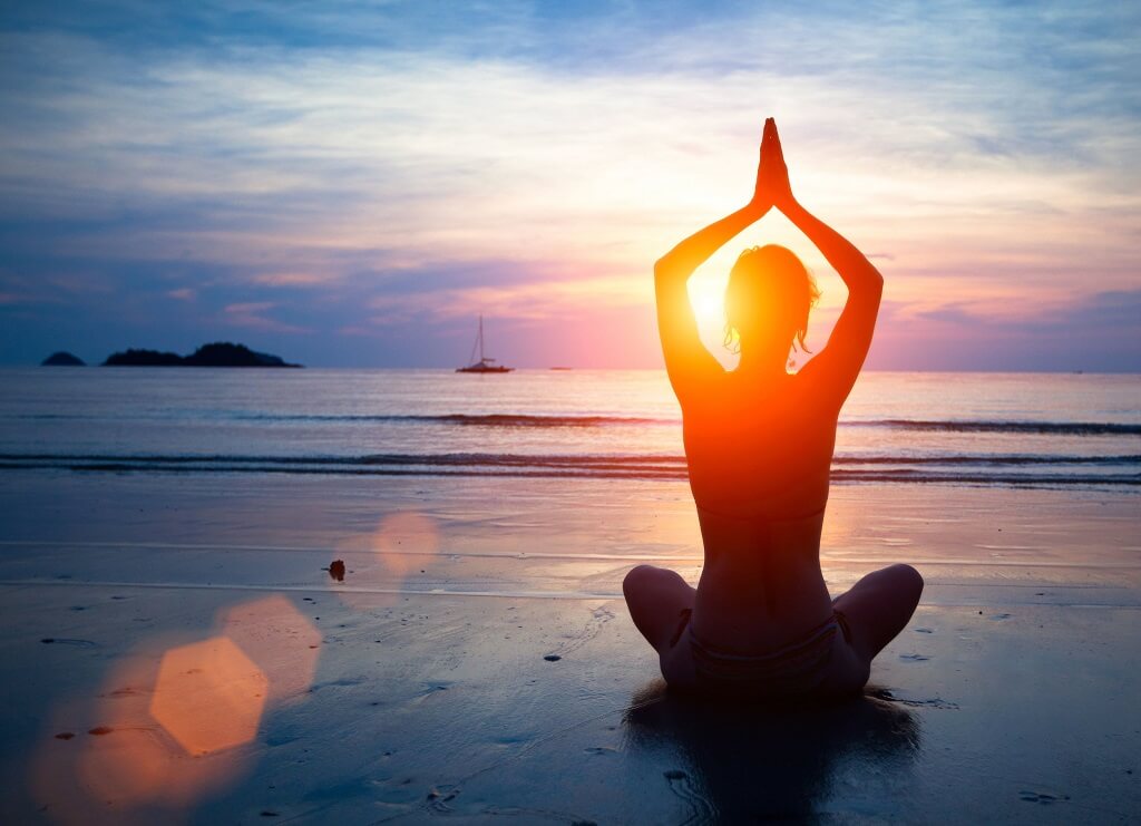 Practicar Yoga en la Playa