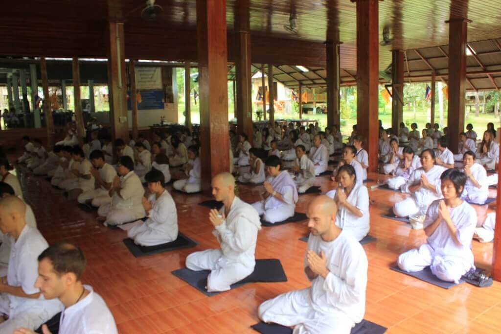 Centros Vipassana en India donde practican la meditación de los 10 días