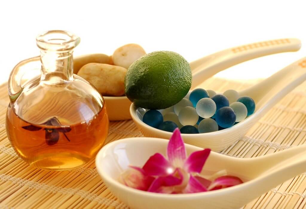 La aromaterapia utiliza aceites y aromas de otros elementos de la naturaleza