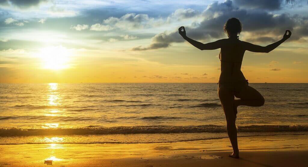 ¿Piensas que el Yoga en la playa puede ser incomodo? ¡Probar no cuesta nada!