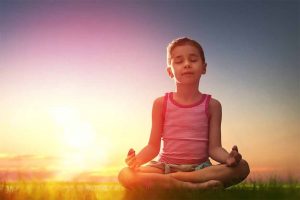 Cómo incentivar a los niños a meditar