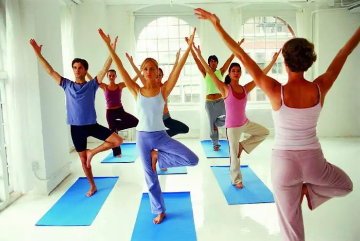 Qué no hacer en una clase de Yoga