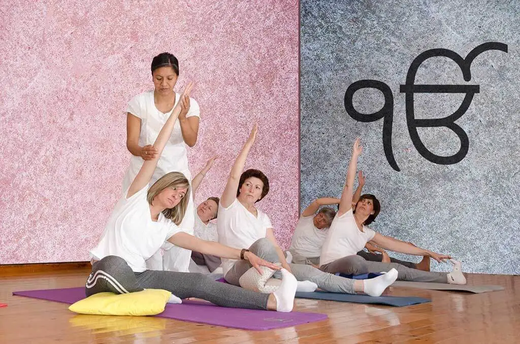 Práctica de yoga para pacientes con cáncer