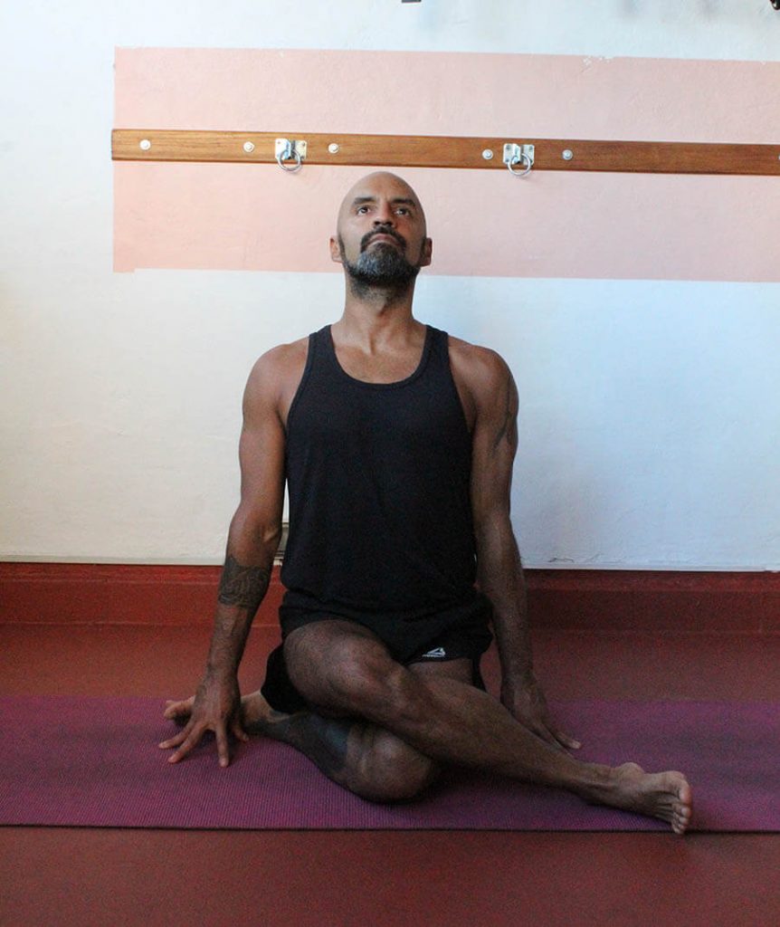 Gomukhasana | Yoga para la zona lumbar