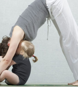 Todo lo que necesitas saber para hacer yoga durante postparto